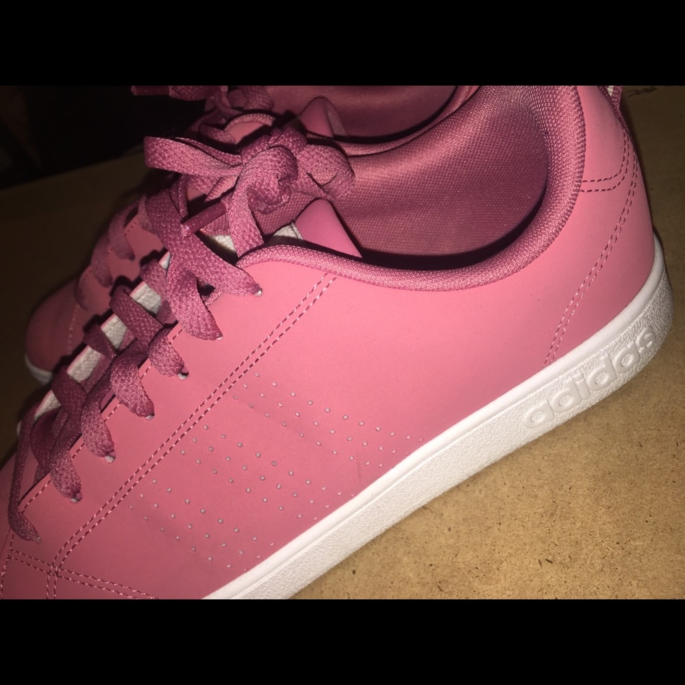 Adidas shoes - Picture 2 of 4